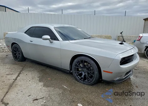2021 Dodge Challenger R/T z USA, uszkodzony, nr VIN 2C3CDZBT3MH546584